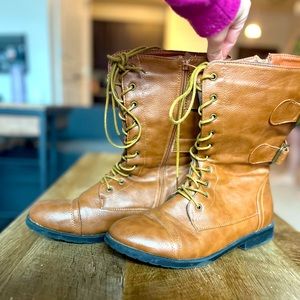 West BLVD brown lace up boots size 10